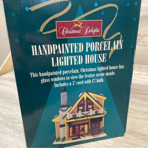 Vintage Rare Christmas Delights Handpainted Porcelain Lighted House Skate & Ski - Picture 2 of 11